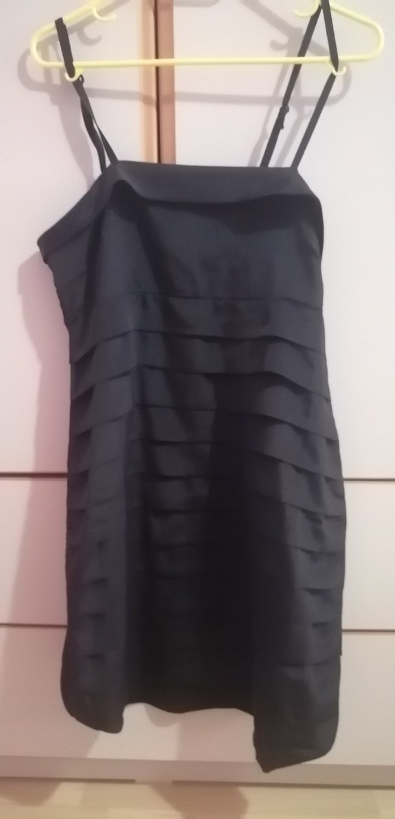 Siyah Askılı Pilili  Elbise - Görsel 2