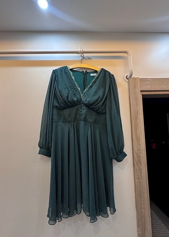 Yeşil Drapeli V Yaka Uzun Kadın Elbise - Görsel 2