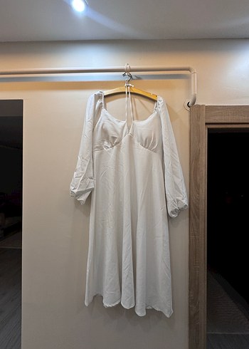 Beyaz V Yaka Midi Elbise - Görsel 2