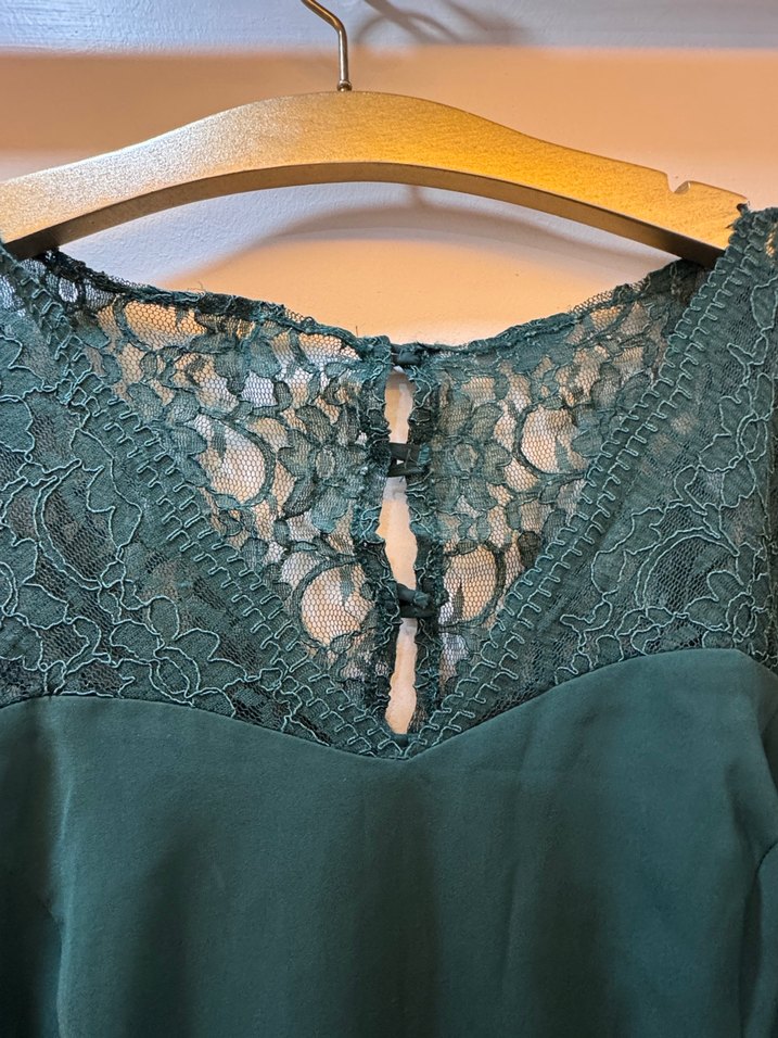 Yeşil Dantel İşlemeli Midi Elbise - Görsel 5