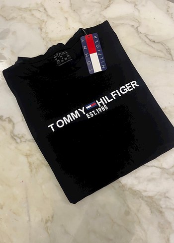 Tommy Hilfiger Siyah Baskılı Uzun Kollu Tişört