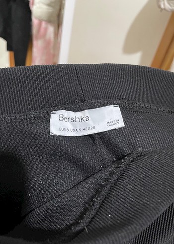 Siyah Kadın Yırtmaçlı İspanyol Paça Pantolon - Görsel 4