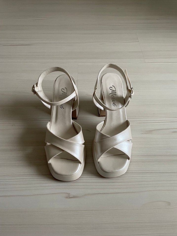 Beyaz Platform Topuklu Kadın Gelin Ayakkabısı - Görsel 2