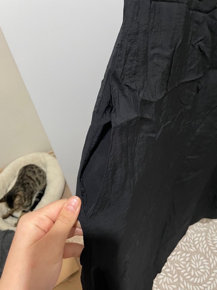 Siyah V Yaka Uzun Keten Elbise - Görsel 2