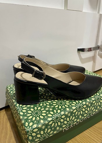 Klasik Siyah Tokalı Kadın Topuklu Ayakkabı - Görsel 3