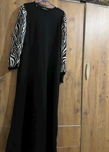 Siyah Zebra Desenli Uzun Elbise - Görsel 2