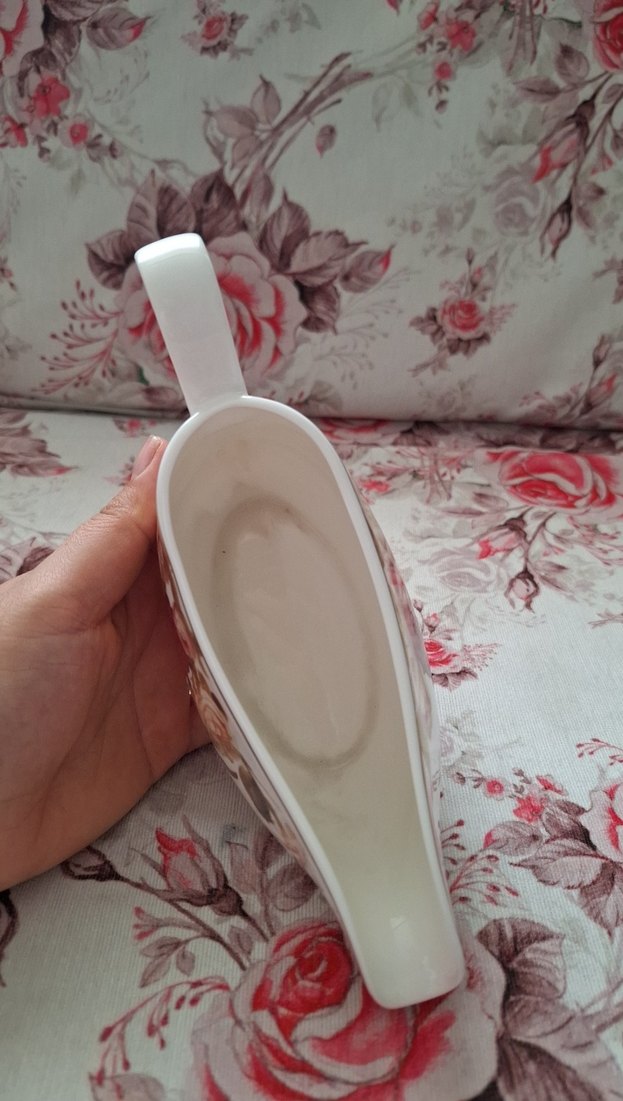 Çiçek Desenli Beyaz Sosluk - Görsel 2