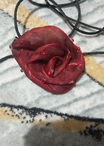 Uzun Kırmızı Zincir Detaylı Kolye - Görsel 2