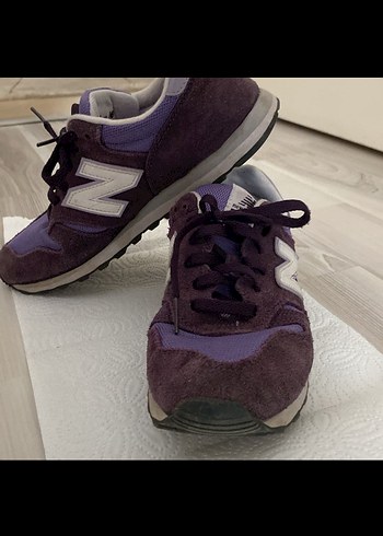 New Balance Kadın Mor Süet Spor Ayakkabı