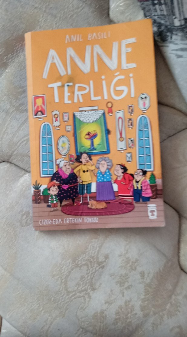 İyi Ki Kitaplarım Var - İmzalı Roman - Görsel 2