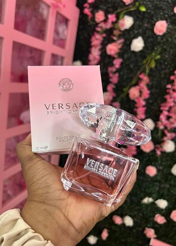 Versace Bright Crystal Kadın Parfümü 90 ml