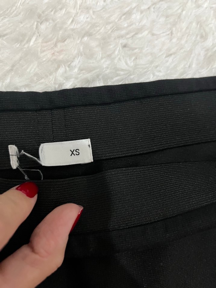 Siyah Asimetrik Mini Etek - Görsel 3