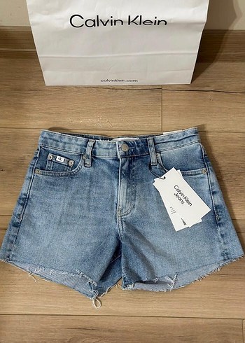 xs Beden Calvin klein şort