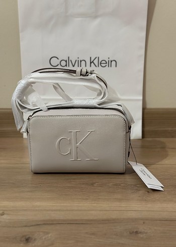 Calvin Klein Calvin Klein Beyaz Kadın Omuz Çantası