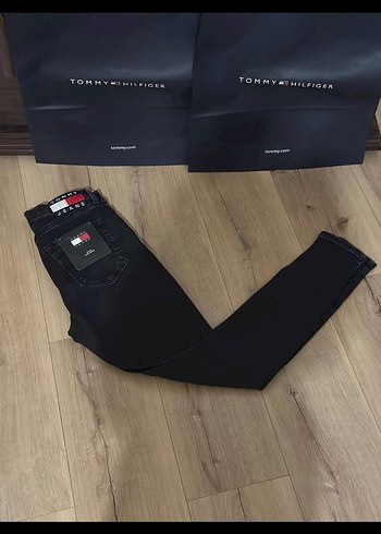 27 Beden siyah Renk Tommy Jeans Siyah Kadın Dar Paça Jean