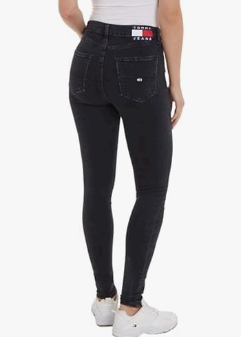 Tommy Jeans Siyah Kadın Dar Paça Jean