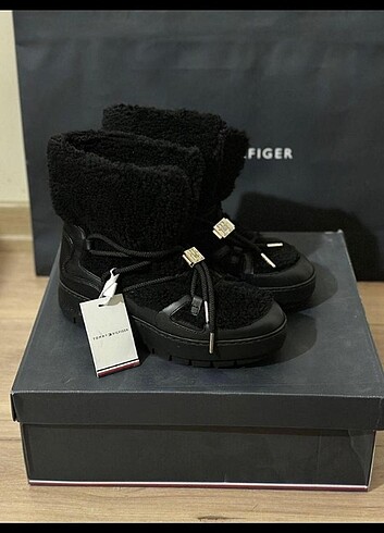 Tommy hilfiger kadın bot