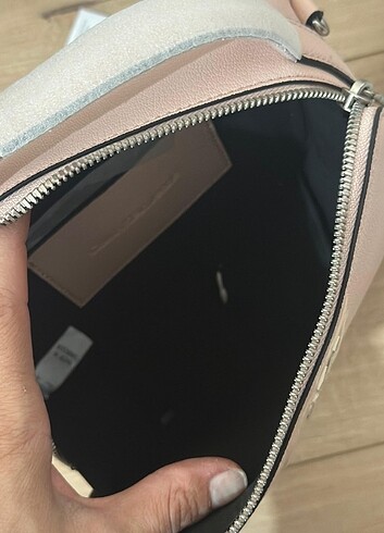 Beden pembe Renk Calvin klein askılı çanta