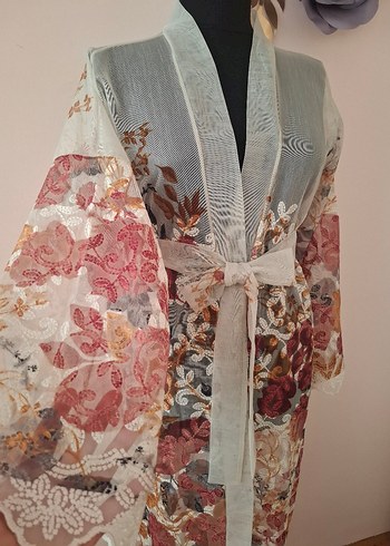 Nakışlı Uzun Dantel Detaylı Bohem Kadın Kimono