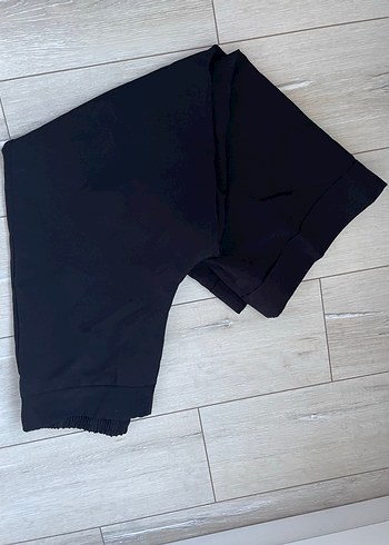 Siyah Kadın Pilili Midi Kumaş Pantolon