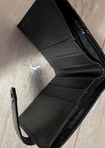 Tokalı Siyah Parlak Deri Kadın Cüzdanı - Görsel 2