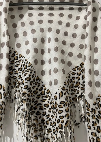 Gri Puantiyeli Bohem Kadın Şal - Görsel 3