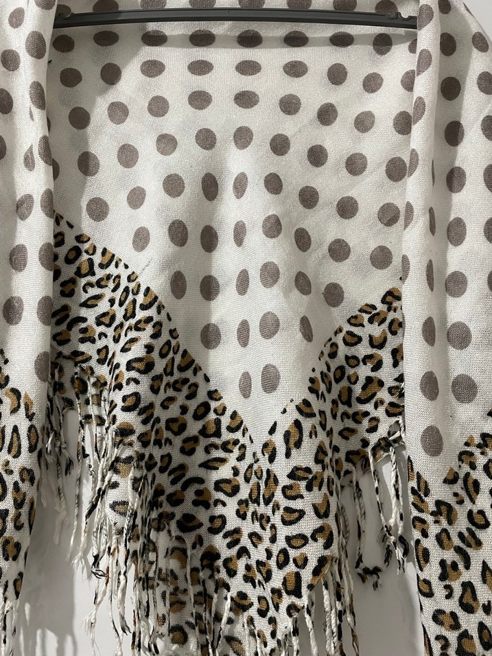 Gri Puantiyeli Bohem Kadın Şal - Görsel 3