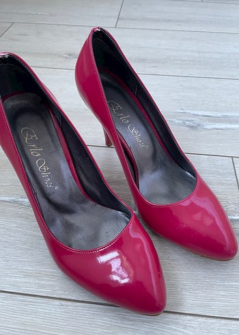 Pembe Parlak Rugan Stiletto Topuklu Kadın Ayakkabı