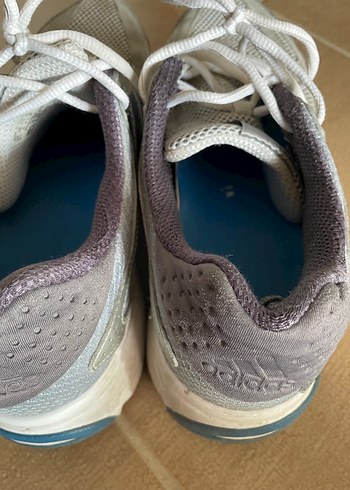 Adidas Gri Bağcıklı Kadın Spor Ayakkabısı