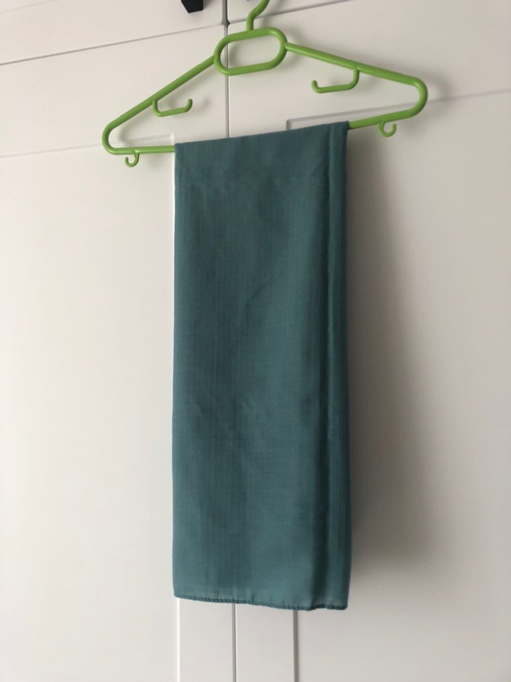 Drapeli Yeşil Keten Kadın Şal - Görsel 2