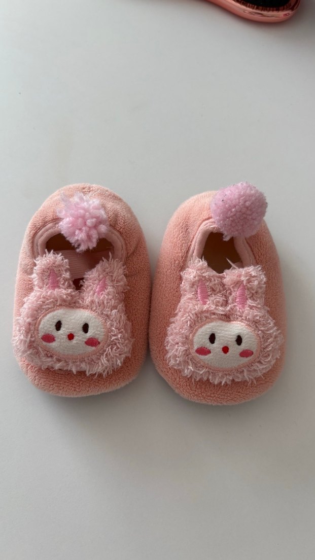 Kızlar için Pembe Nakışlı Sıcak Terlik - Görsel 3