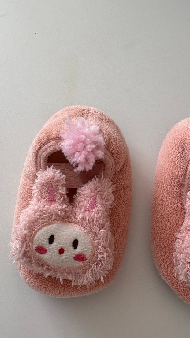 Kızlar için Pembe Nakışlı Sıcak Terlik - Görsel 5