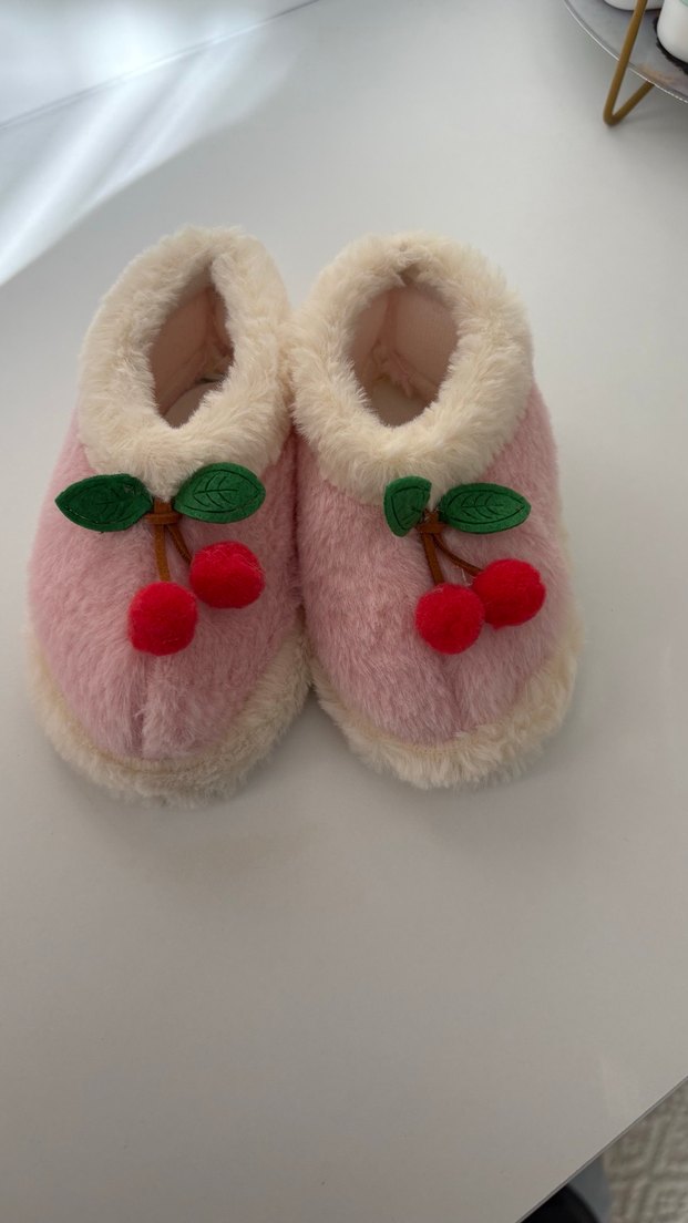 Kızlar için kiraz işlemeli pembe sıcak terlik - Görsel 2