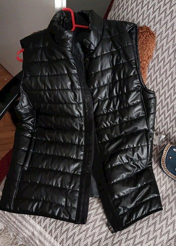 Siyah Deri Kadın Şişme Yelek - Görsel 2