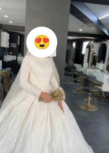 42 Beden Uzun Kollu Yüksek Yakalı Klasik Gelinlik