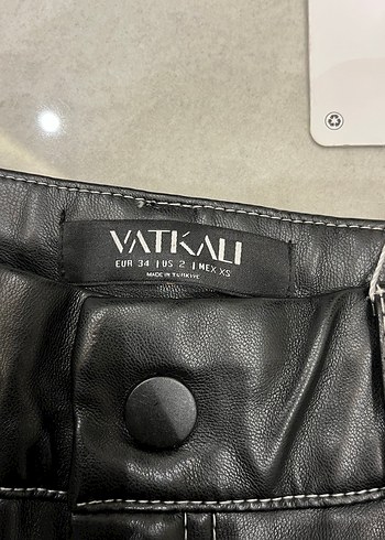 vatkalı siyah deri pantolon - Görsel 6