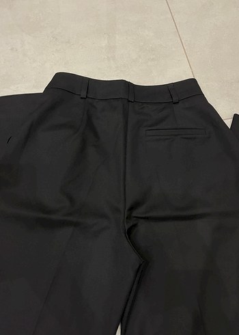vatkalı siyah kumaş pantolon - Görsel 3