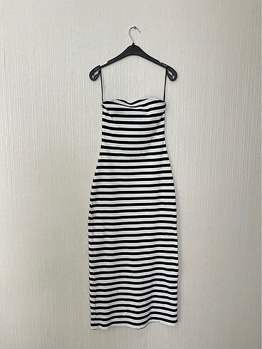 H&M straplez midi elbise