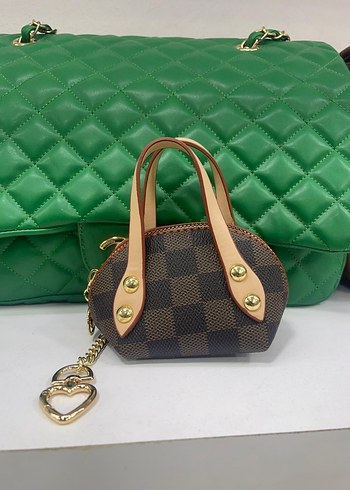 LV Mini Askılı çanta - Görsel 9