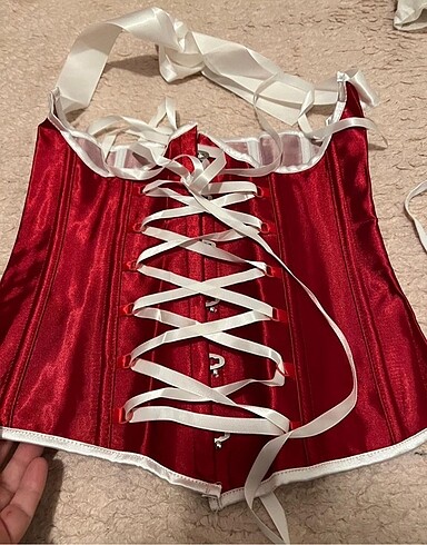 Göğüs altı gotik tarzı
