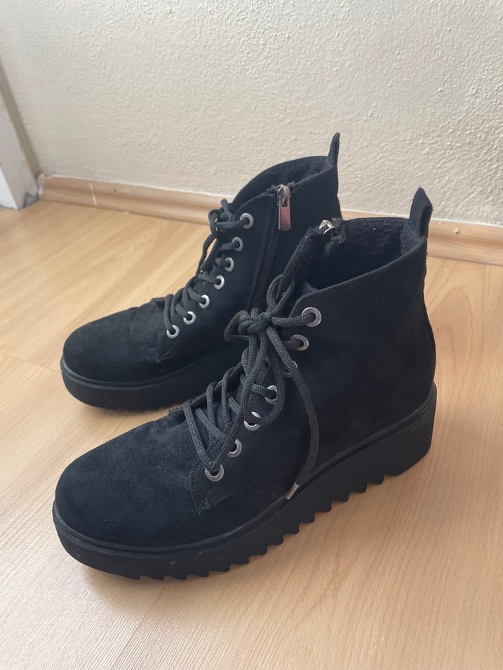 Kadife Siyah Süet Dolgu Topuk Kadın Bot - Görsel 2