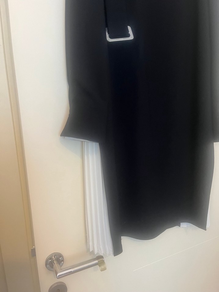 Uzun Kollu Siyah Drapeli Triko Elbise - Görsel 4