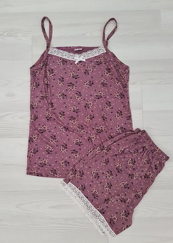 Mor Çiçek Desenli Kısa Kadın Pijama Takımı