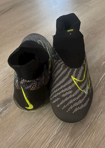 Nike Nike Elastik Gri Erkek Futbol Ayakkabısı