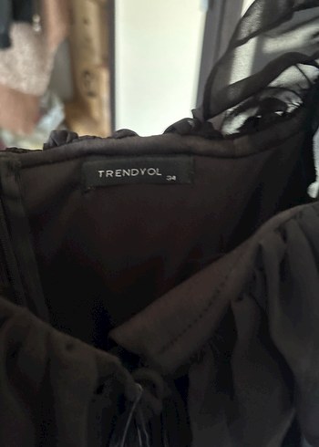 Siyah tül midi boy straplez yaka ve uzun kol tül şeklimde - Görsel 4