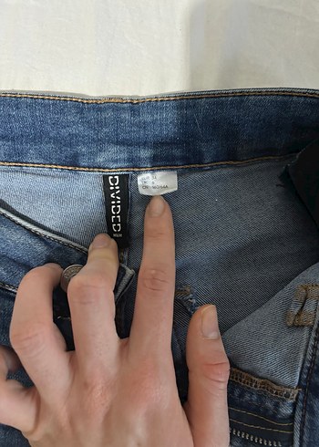 H&M Kadın Koyu Mavi Mini Denim Şort - Görsel 2