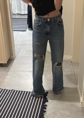 Yırtık Detaylı Bol Kesim Mavi Jean Pantolon - Görsel 2