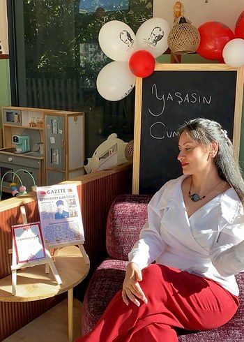 Kadın Beyaz Kemerli V YakalıGömlek - Görsel 2