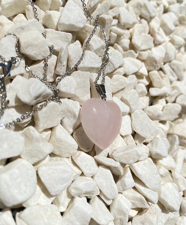 Uzun Zincirli Pembekuvars  Kalp Kolye - Görsel 2