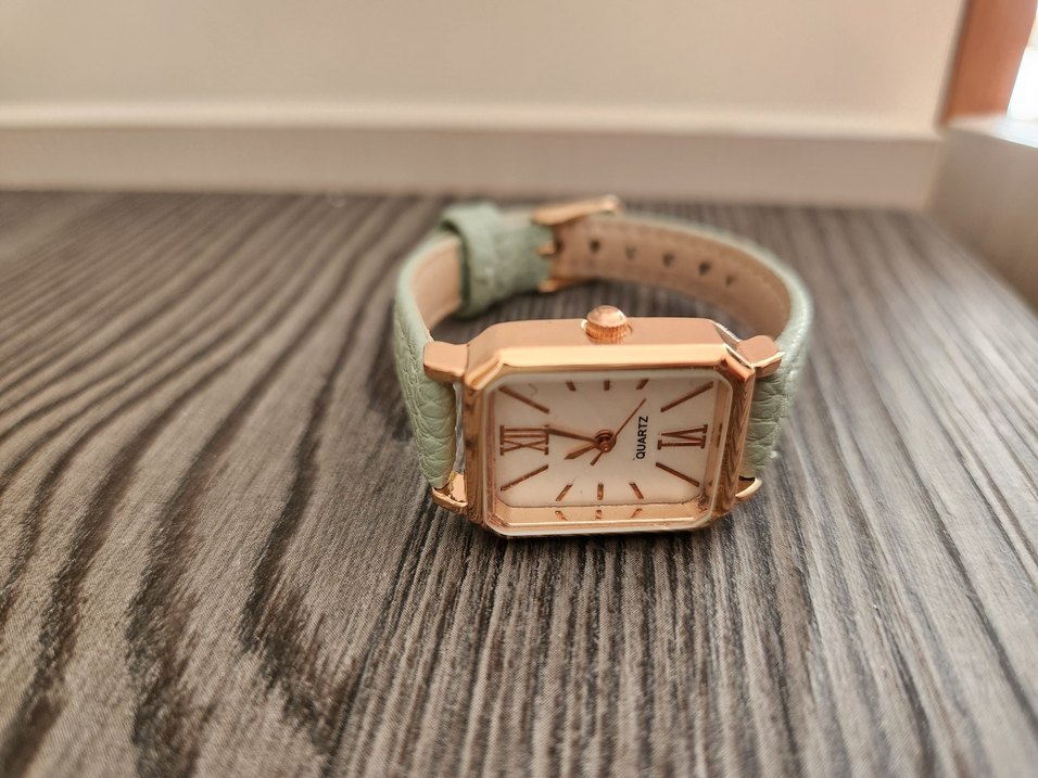 Modern Klasik Kadın Kol Saati - Görsel 2